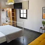 Nine 9 Beachfront Apartamento Nea Kallikrateia
