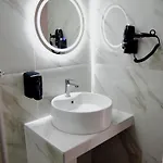 Nine 9 Beachfront Apartamento Nea Kallikrateia