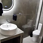 Nine 9 Beachfront Apartamento Nea Kallikrateia
