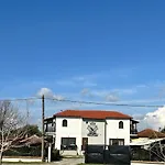 Nine 9 Beachfront Apartamento *