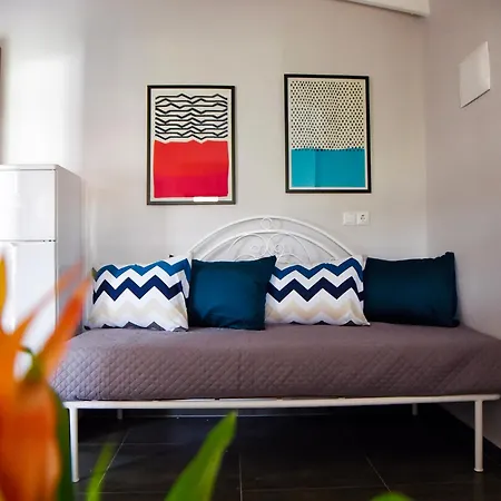 Nine 9 Beachfront Apartment