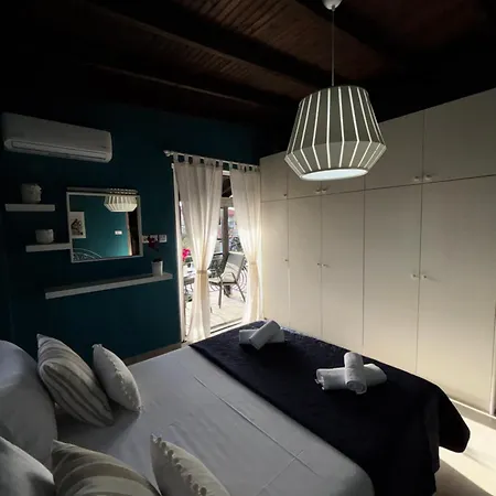 Apartment Nine 9 Beachfront *