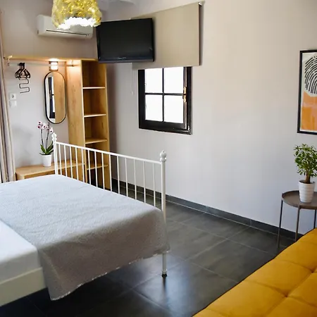 Nine 9 Beachfront Apartmán Nea Kallikrateia