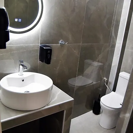 Nine 9 Beachfront Apartmán Nea Kallikrateia