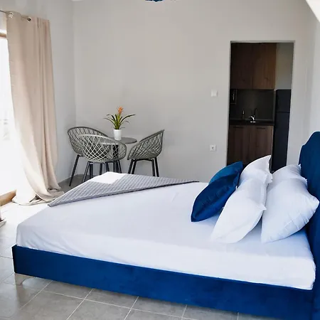 Nine 9 Beachfront Nea Kallikrateia