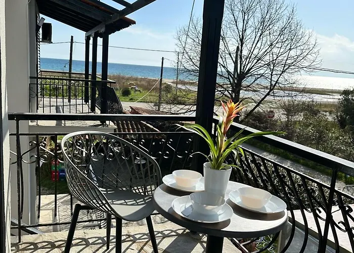 Apartman Nine 9 Beachfront Nea Kallikrateia