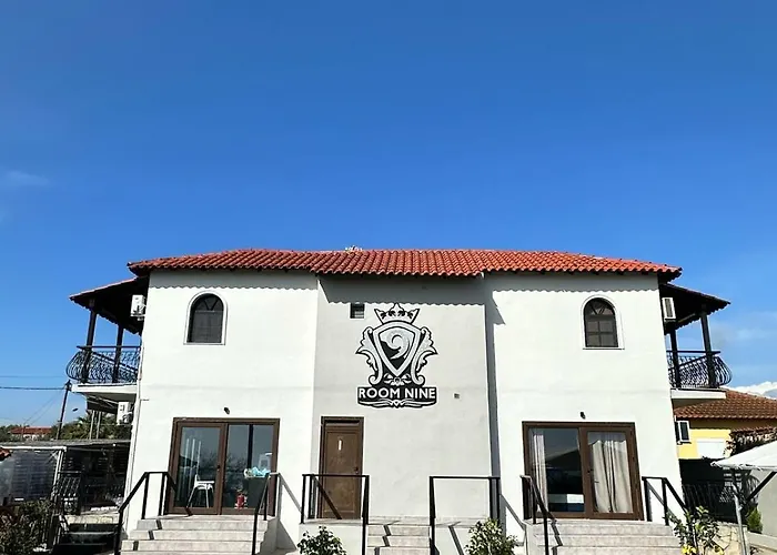 Nine 9 Beachfront Apartman